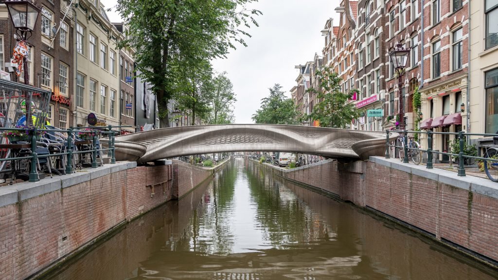 Commenter says 3D-printed bridge “looks like it was randomly plopped onto the site”