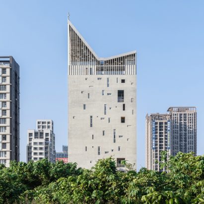 Behet Bondzio Lin Architekten combines “sacred and ordinary” in concrete church tower